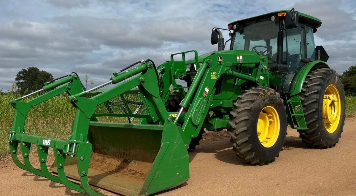 2013 John Deere 6115D MFWD Tractor